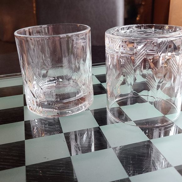 Whiskey glasses for sale 2 total - Picture 3 of 7